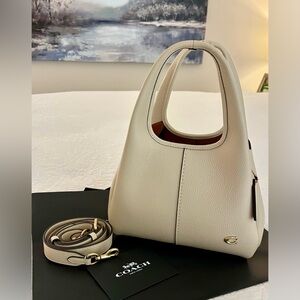 Authentic Coach Lana Shoulder Bag 23